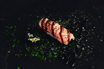 21. Nigiri Flammegrillet Laks